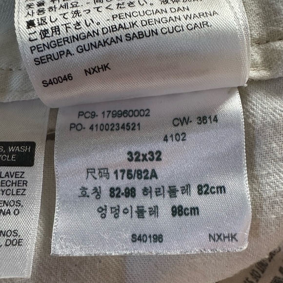 Levi's Khaki Chino Pants - Picture 5 of 5